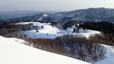 １８　なだれ尾　林道.jpg